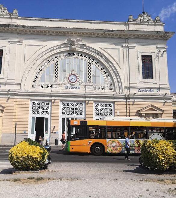 Bus, in Toscana ecco gli aumenti: «Ma a Livorno restano invariati gli abbonamenti delle fasce deboli»<br>
