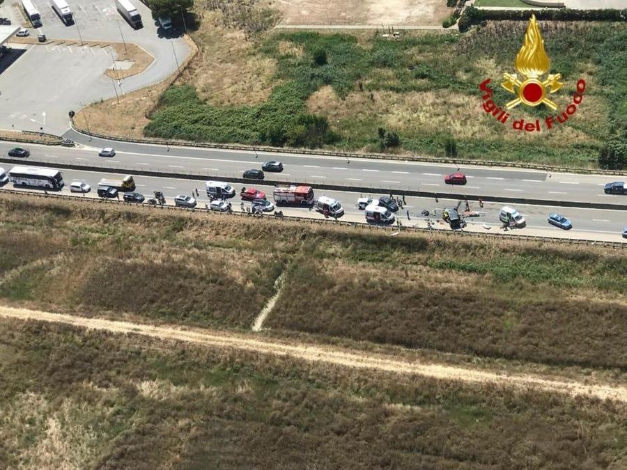 Maxi incidente tra Venturina e San Vincenzo. Undici i feriti, due gravi – Video