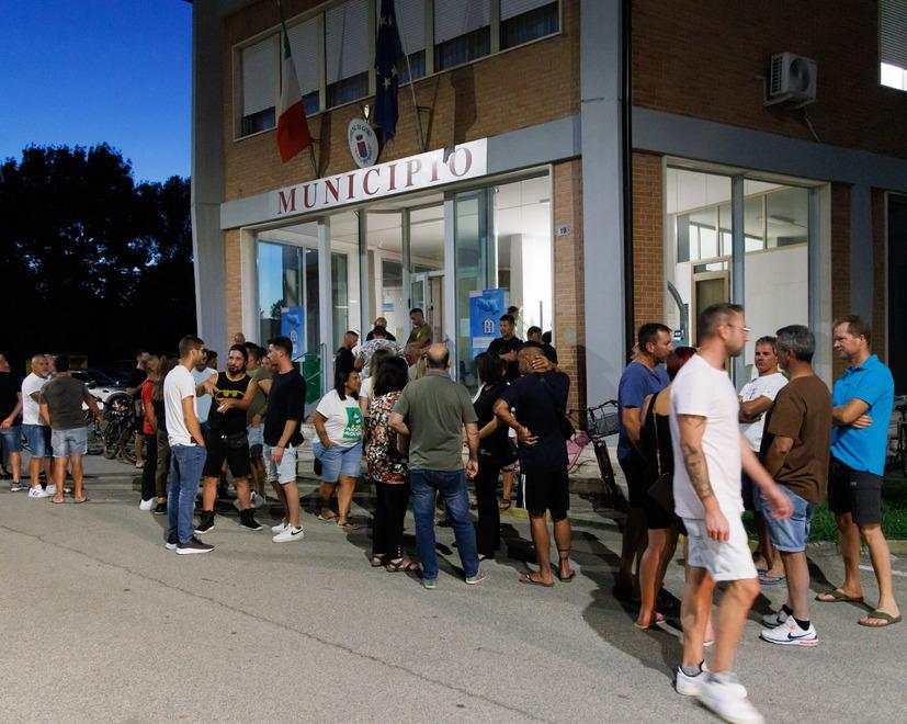 Goro, appello della sindaca alle banche: «Sospendete le rate dei mutui»