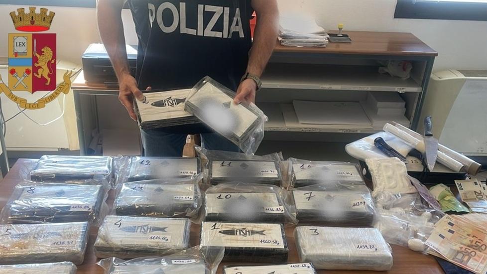 San Cesario, sequestrati 19 chili di cocaina 