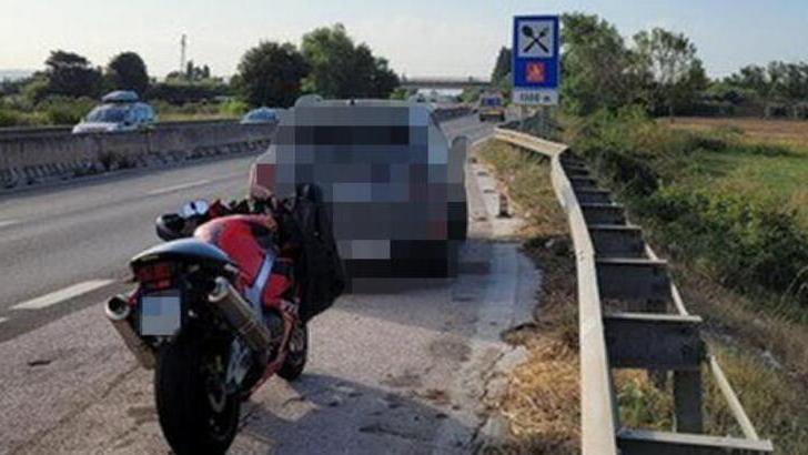 Un motociclista: «Sono stato aggredito dopo un sorpasso, cerco testimoni per fare denuncia»