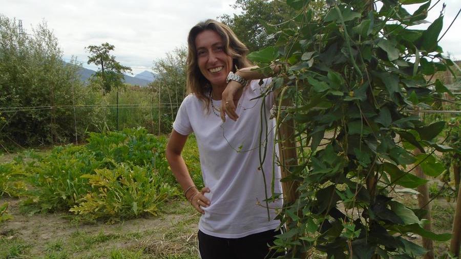 Dopo vent’anni nei bar va a lavorare nei campi: «Ora sono nel posto giusto»