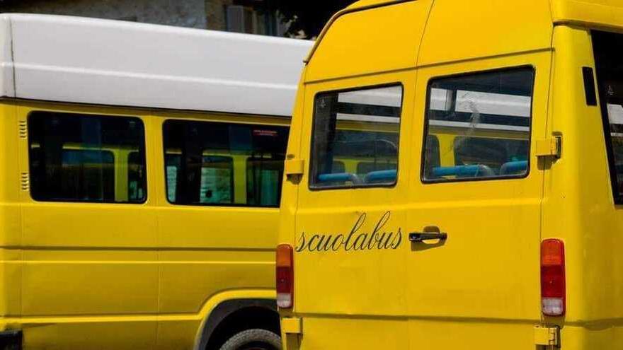 Pistoia, alunni sul bus senza tesserino: multata l’azienda di trasporti