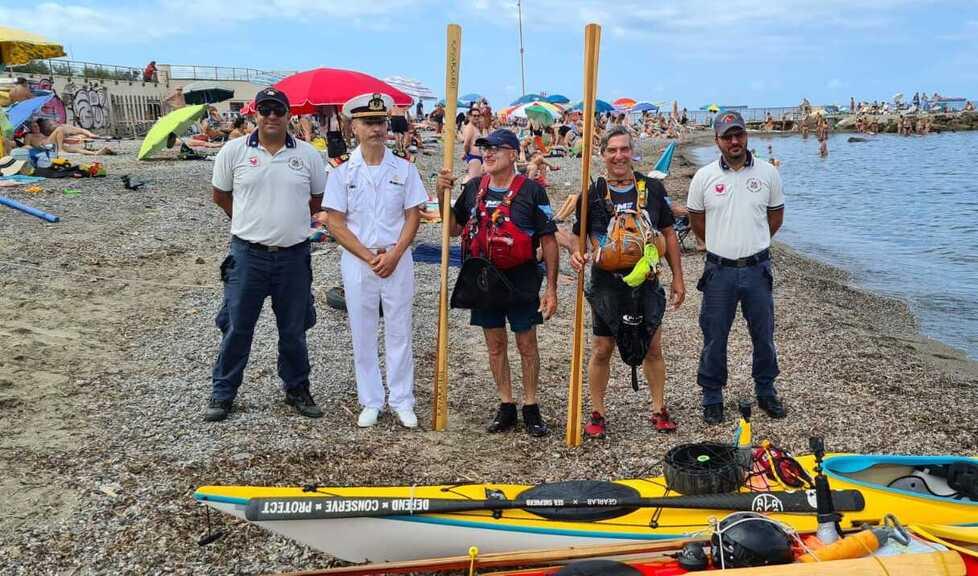 “Il viaggio dei due mari”. La sfida in kayak passa dai Tre Ponti