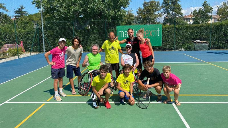 Tennis, 24 ore di solidarietà per Oliver accende un sorriso