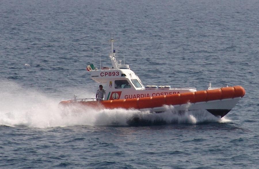 
	La motovedetta Cp893 della Guardia Costiera di Oristano

