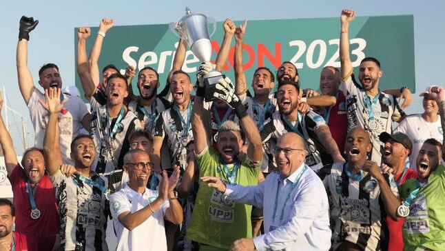 Beach soccer, Viareggio vince lo scudetto. Sette anni dopo, la gioia riesplode