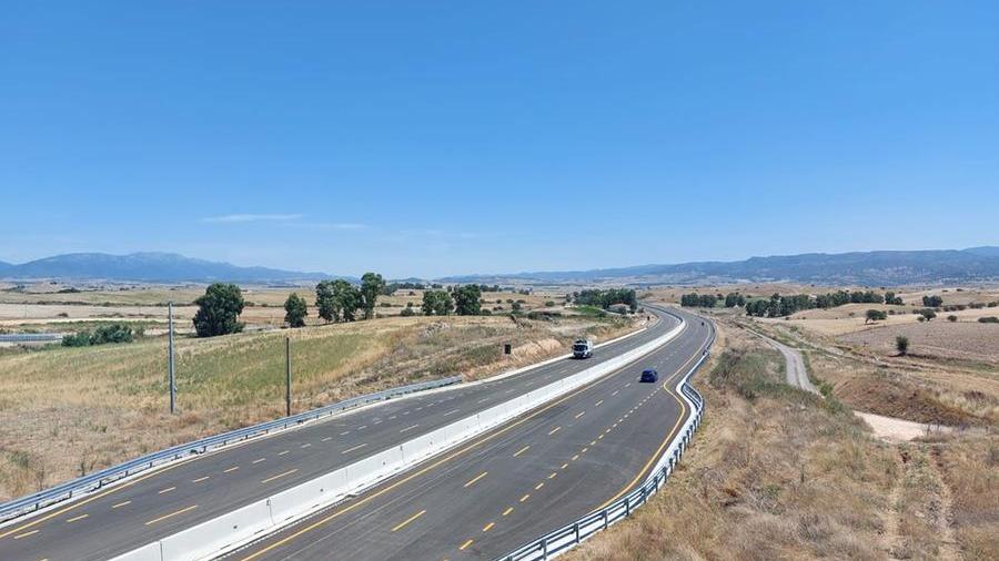 Sassari-Olbia, aperti al traffico altri 5 chilometri tra Ardara e Ozieri