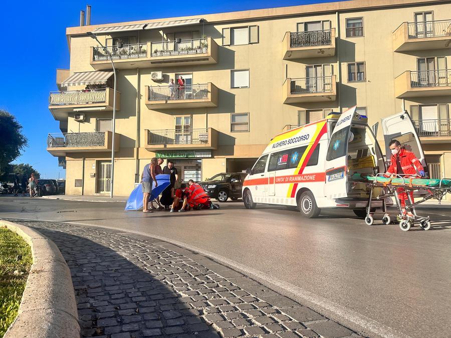 Alghero, con la bici contro un’auto: un ferito