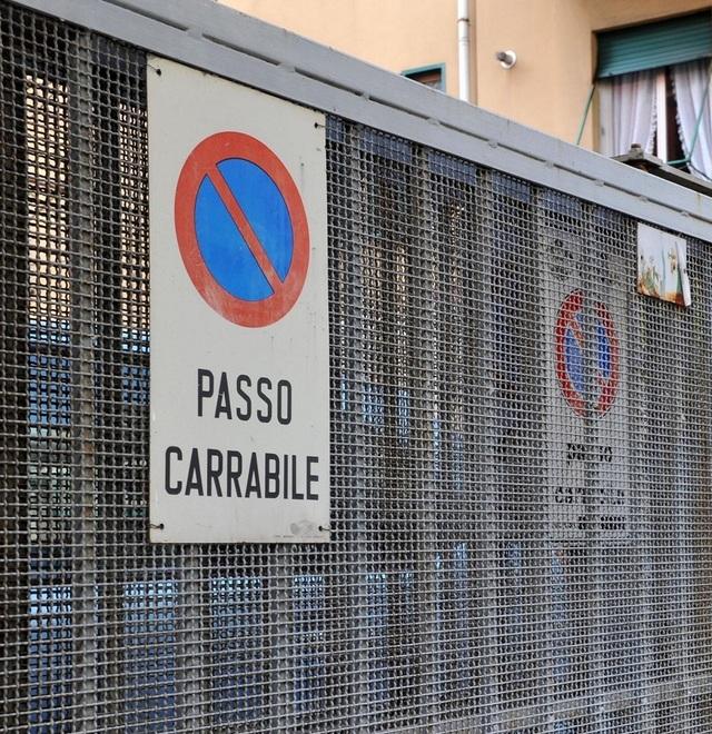 Passi carrabili a Pontedera, ricorsi in arrivo: «Non tutti devono pagare»