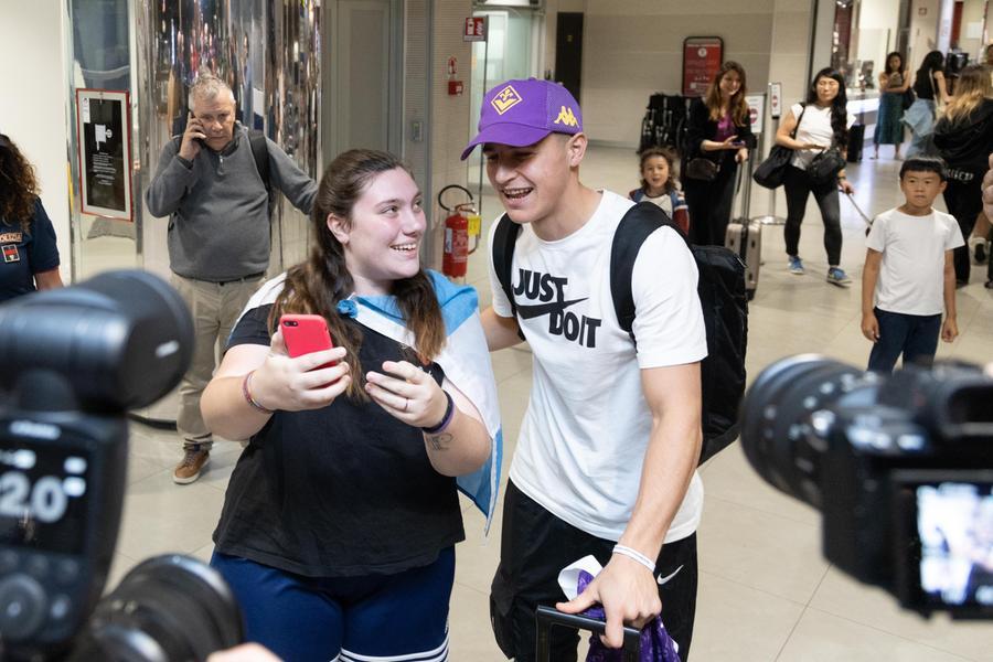 Fiorentina, Gino Infantino è sbarcato in città. In difesa tutto su Sutalo