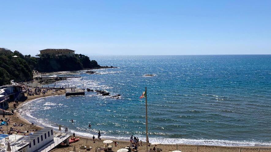 Tanto caldo ma poche presenze: estate sottotono sul litorale da Vada a Castiglioncello