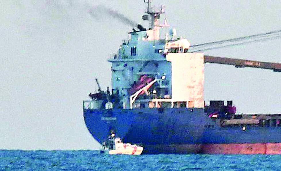 Morto dopo la caduta in nave, chi è il marinaio che ha perso la vita