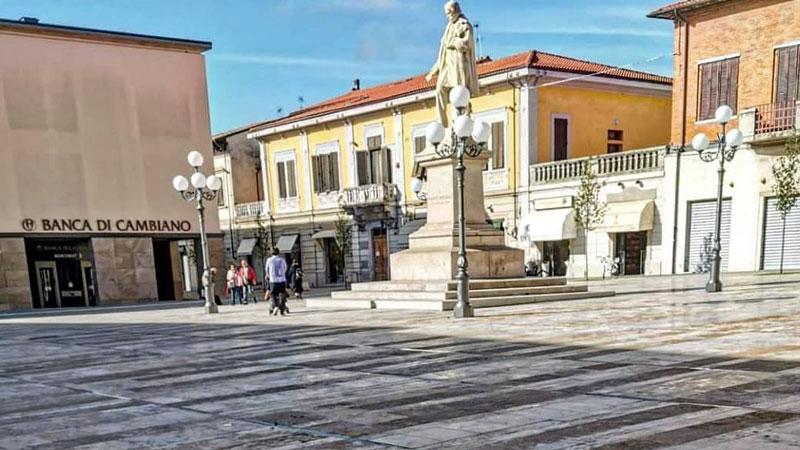 Piazza Montanelli a Fucecchio 