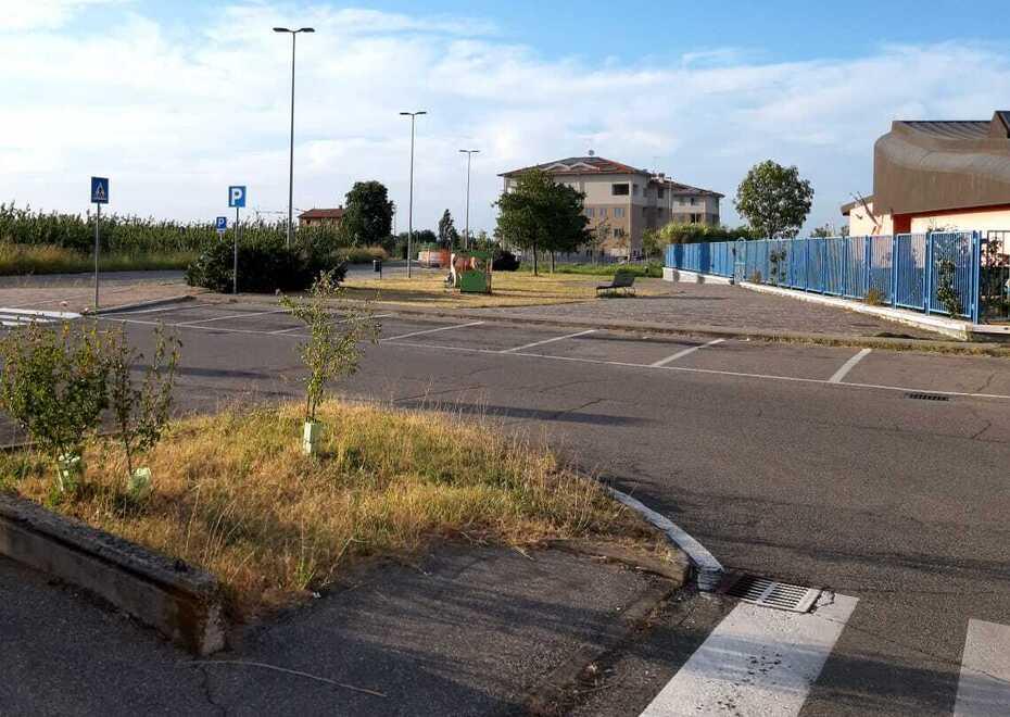 Vignola. «Schiamazzi e folli corse in motorino: quei ragazzi non ci fanno dormire» 