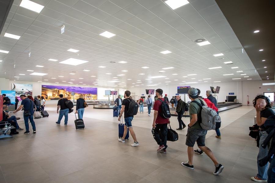 Pochi turisti e tante disdette: la Sardegna sconta il caro prezzi