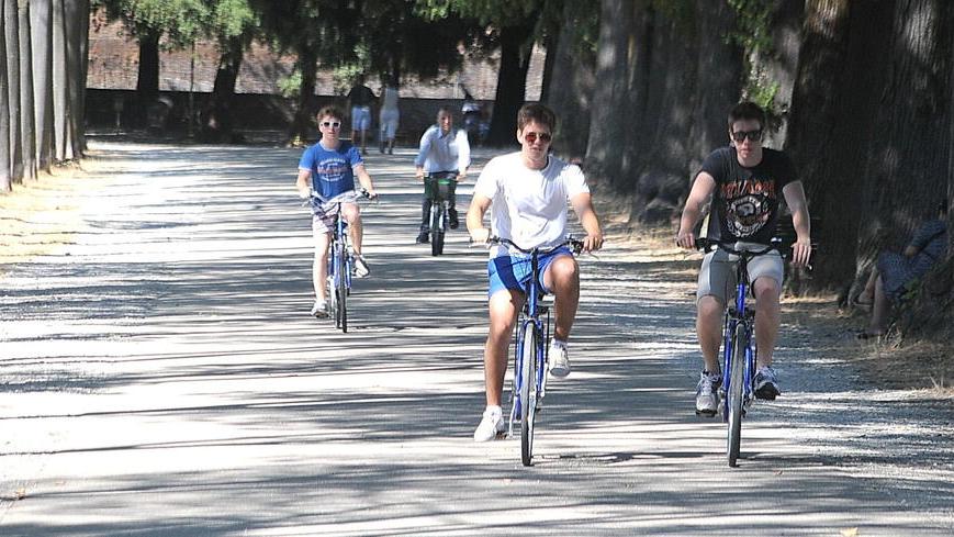 Parte il festival sulla storia di Lucca: per tre giorni niente bici sulle Mura