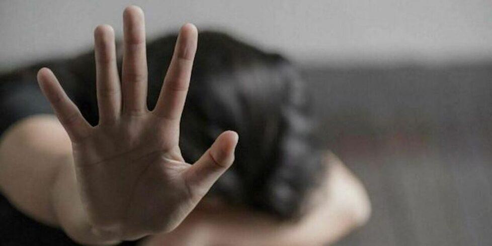 Bagno a Ripoli, porta la ex in una zona isolata e la violenta: arrestato un 44enne