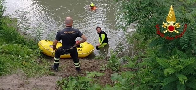 Modena, va a pescare in Panaro: trovato morto