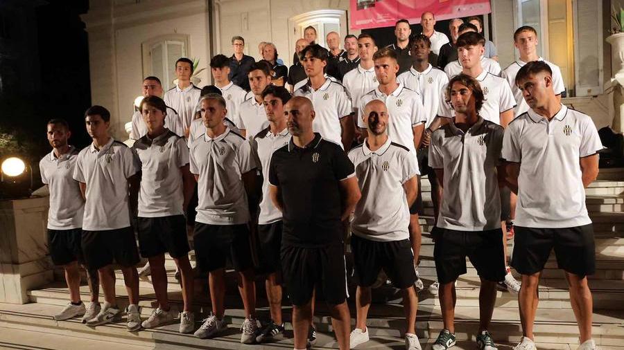 Un momento della presentazione della squadra