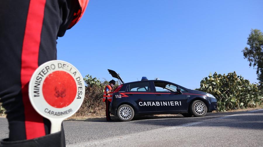 Violenza sessuale, minacce e percosse su una coppia di turisti: nei guai tre giovani di Tertenia