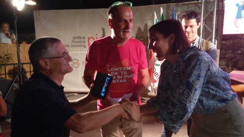 «Pronti a un’estate militante» Schlein accende Villalunga