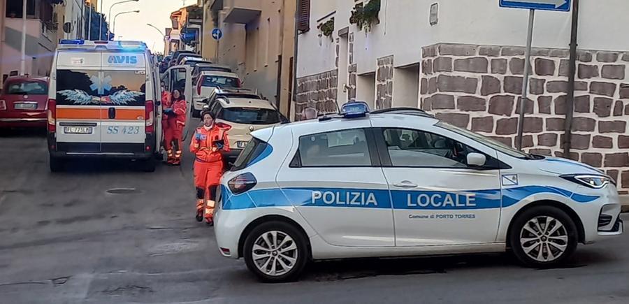 Tamponamento a catena a Porto Torres: in ospedale due agenti della polizia locale