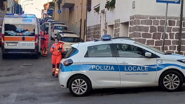 Tamponamento a catena a Porto Torres: in ospedale due agenti della polizia locale