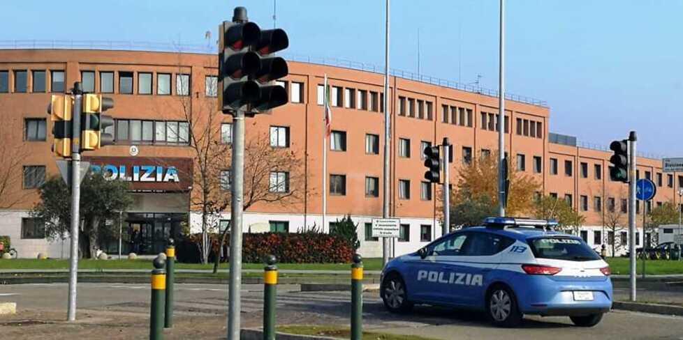 Modena. «Picchiati per un parcheggio» 