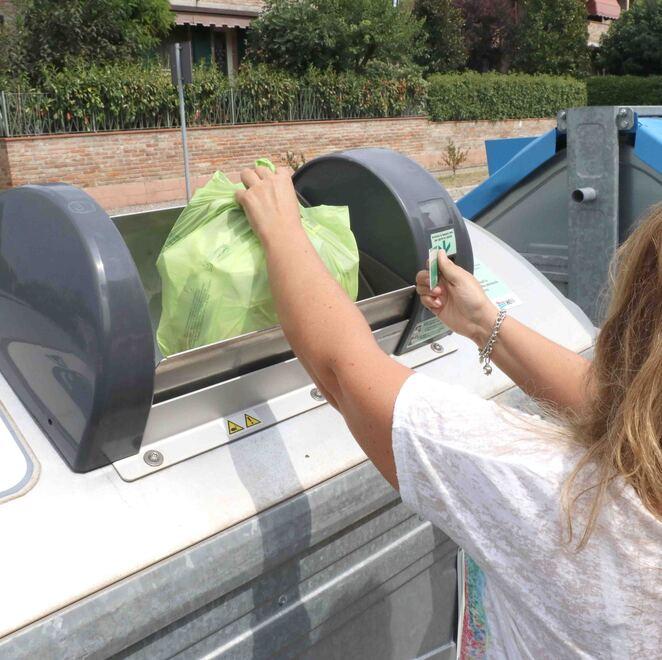 Ferrara, per i rifiuti si va verso la maxi-gara: in palio quasi 400 milioni