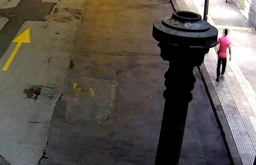 Livorno, doppia rapina in Corea: chiesto il processo per un 17enne. Ecco gli indizi che lo incastrano – Video