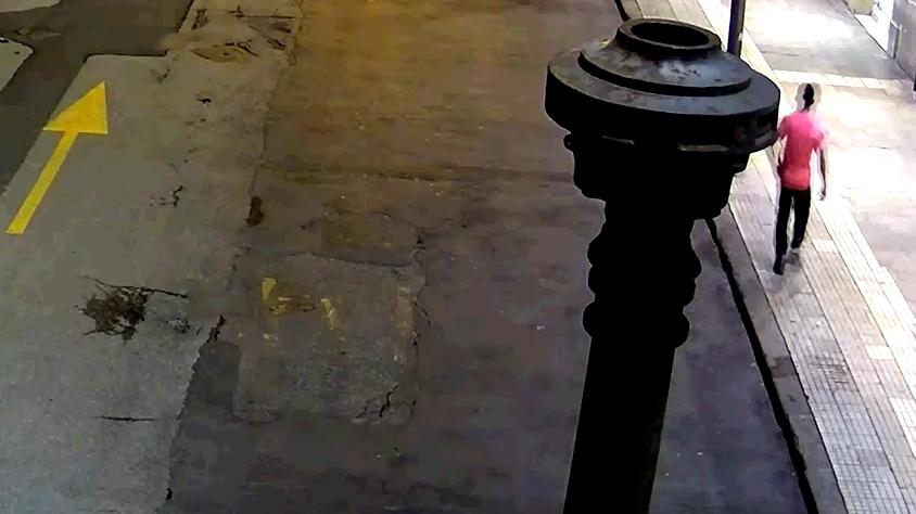 Livorno, doppia rapina in Corea: chiesto il processo per un 17enne. Ecco gli indizi che lo incastrano – Video