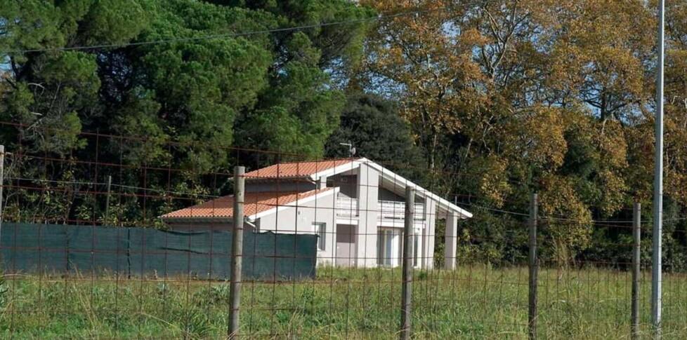 Casa da abbattere, parla il vicino: «È abusiva, le sentenze vanno rispettate»