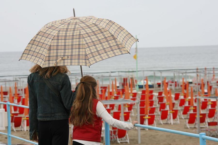 Maltempo in Toscana, esteso il codice “giallo” per temporali forti