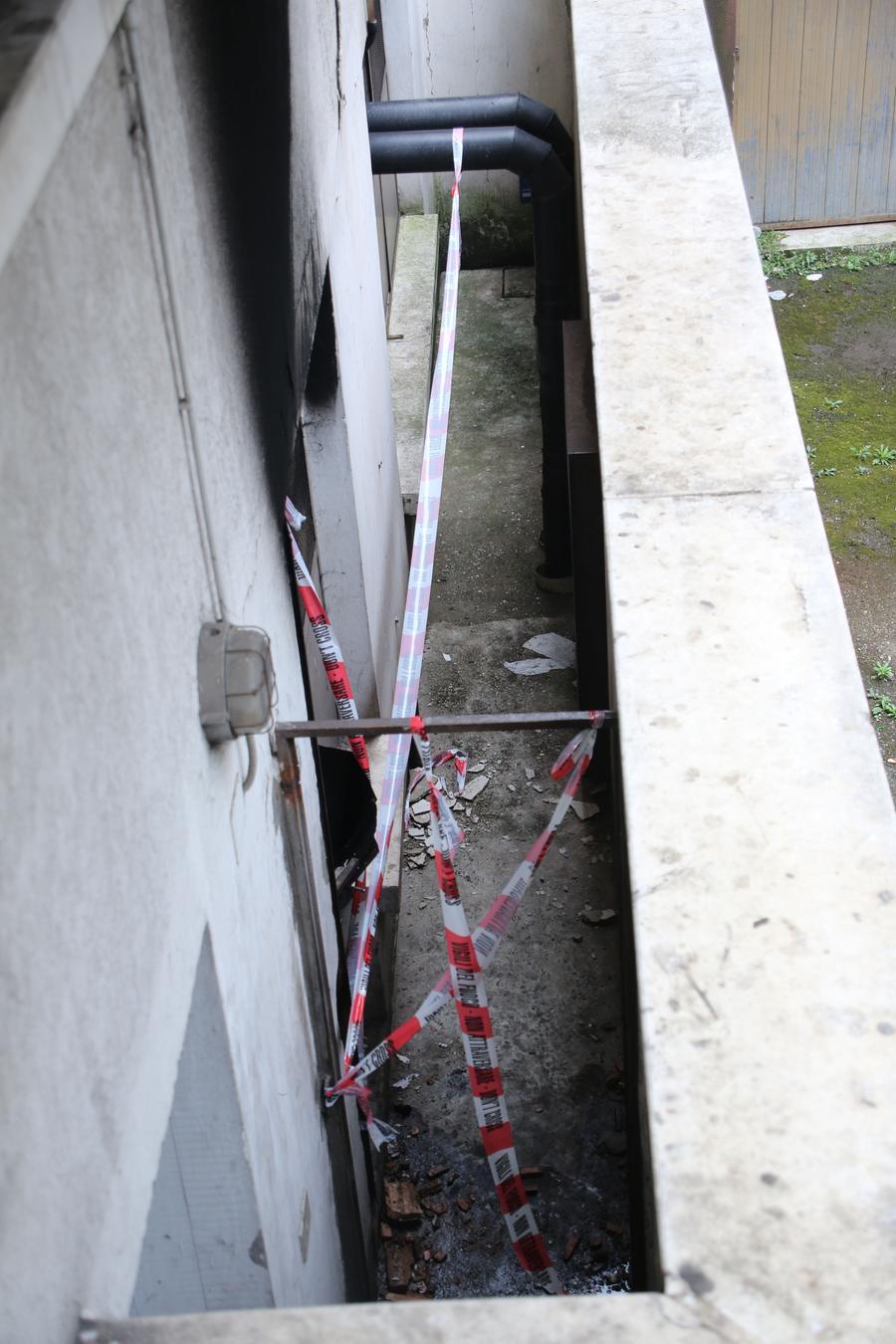 Incendio nelle cantine: notte di paura in via Paradisi