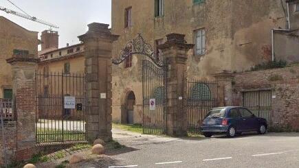 La villa di Montefoscoli che faceva parte della tenuta ex Gaslini