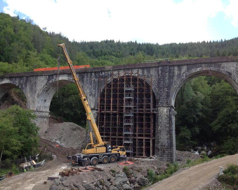 Il ponte di Rio Cavo durante un precedente intervento