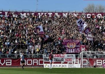 Livorno, via alla campagna abbonamenti. Ecco tutte le offerte. «L’obiettivo è arrivare a duemila»