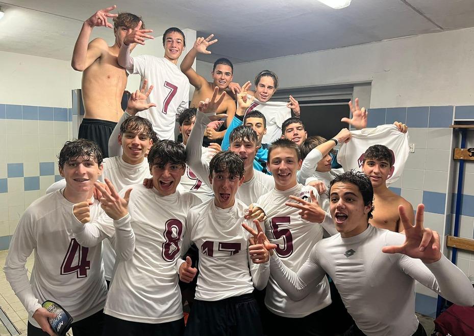 La festa degli Allievi B dopo una vittoria nel Campionato regionale