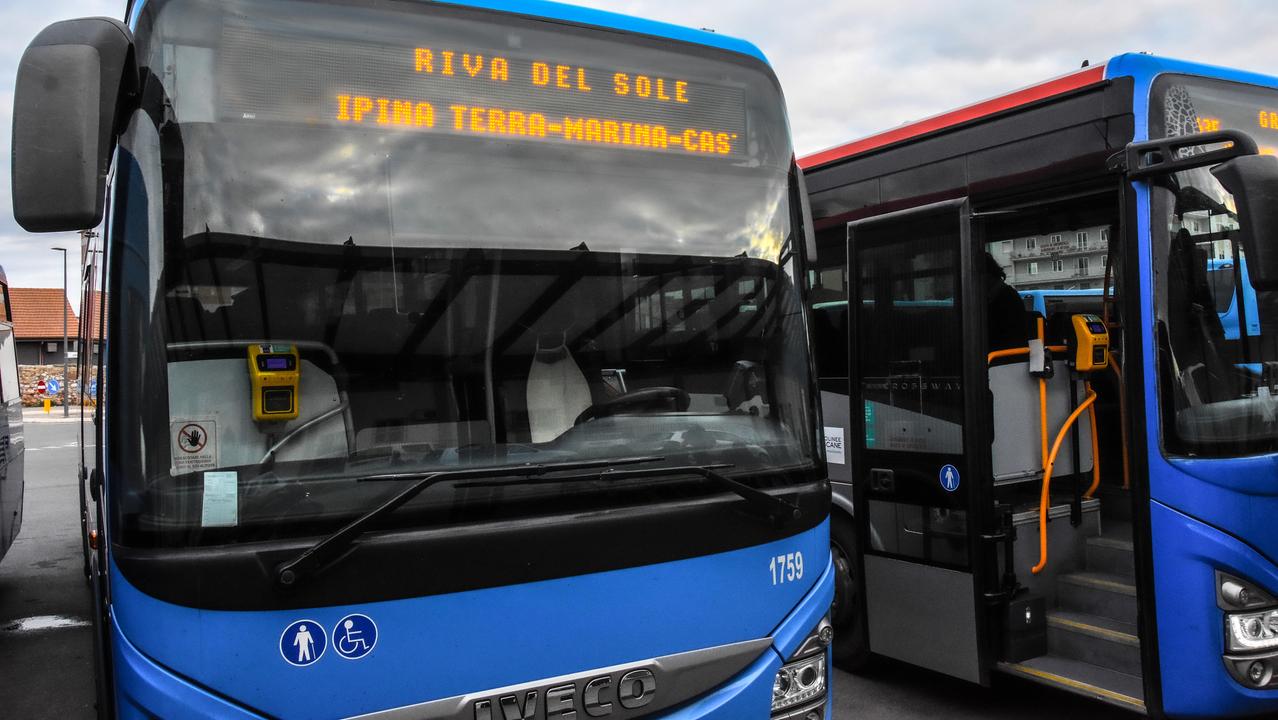 Alcuni bus di Autolinee Toscane
