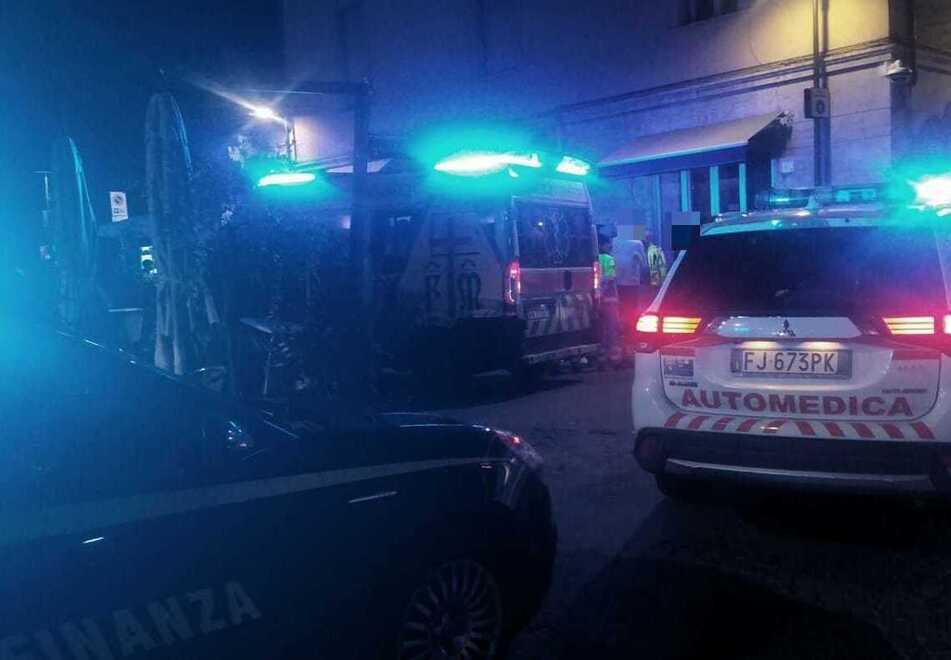 Grosseto, un’altra notte di follia in centro: nella rissa spunta un coltello