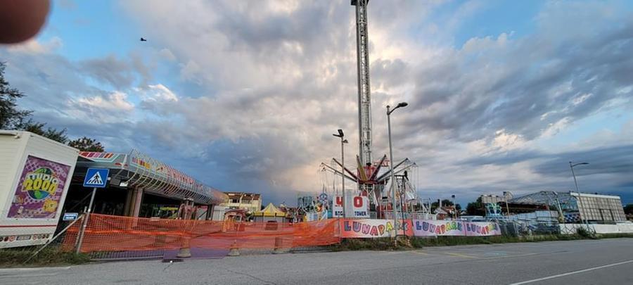 Lido Nazioni, il luna park chiude i cancelli: arriva la diffida dal Comune