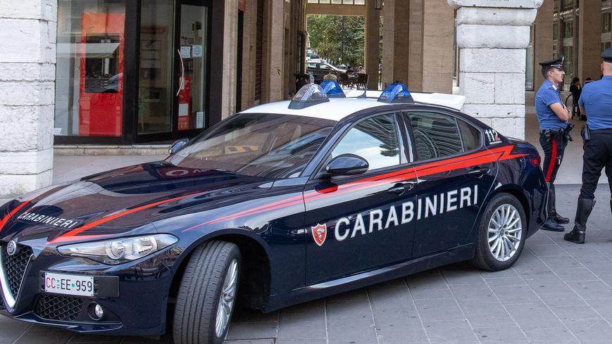 Porto Garibaldi, finge di comprare la merce e paga con duecento euro falsi