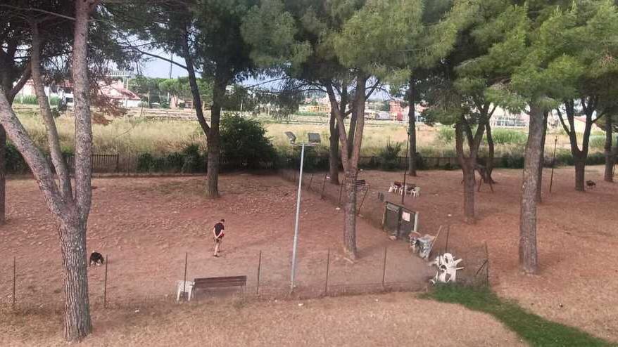 Empoli, spaccio e schiamazzi notturni. «Il park coperto va abbattuto»