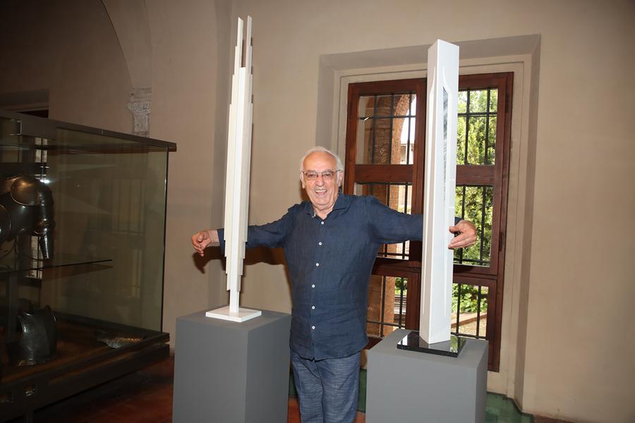 Nella Rocca Sforzesca di Imola la grande scultura di Bellettini