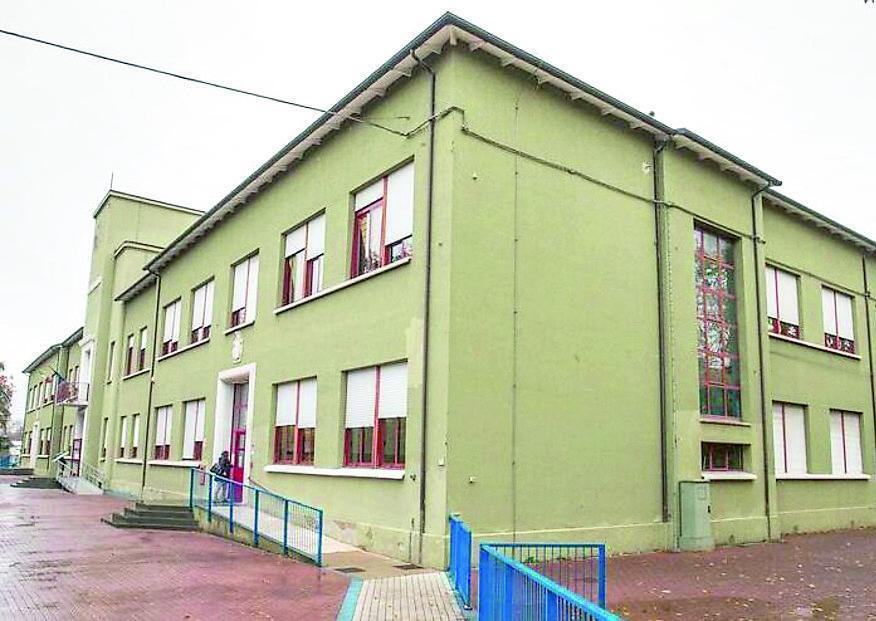 Nonantola, i ladri fanno irruzione di notte nella scuola dove dormono i bimbi 