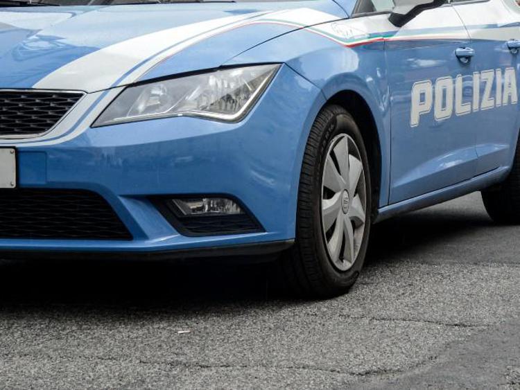 Terrorismo, arresti e obbligo di dimora per gli anarchici del circolo Goliardo Fiaschi di Carrara
