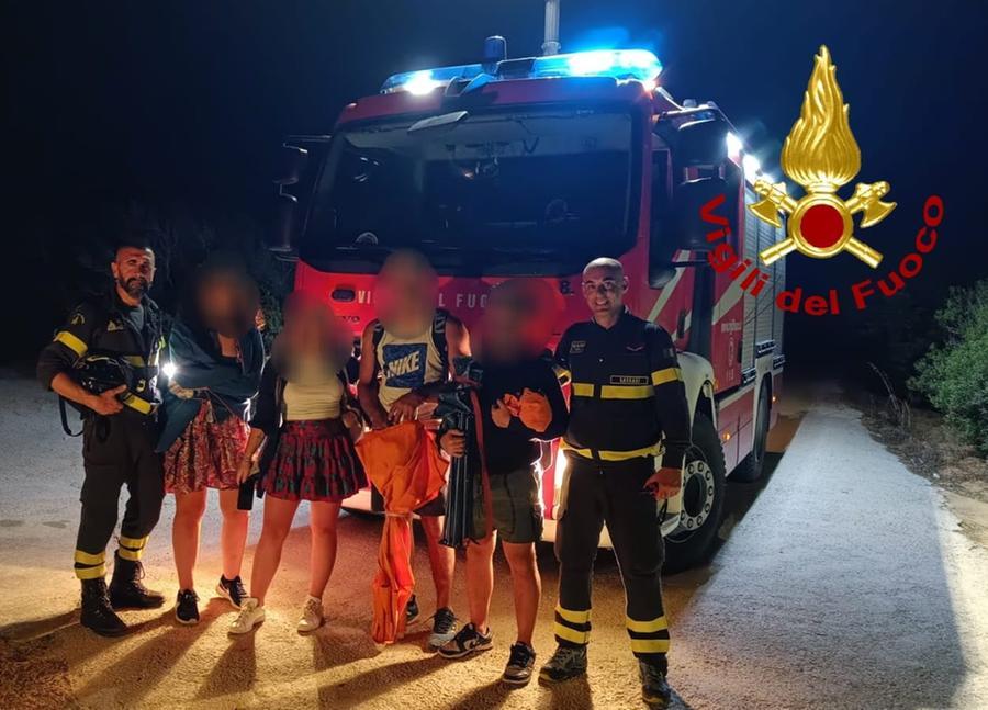 Quattro ragazzi si perdono tra Costa Serena e Punta Sardegna: ritrovati dai vigili del fuoco di Arzachena