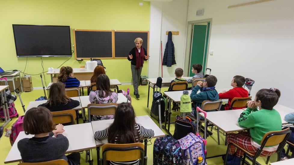 Scuola, a Massa-Carrara su 115 posti Ata 73 sono precari. «E non sono nemmeno giovani»