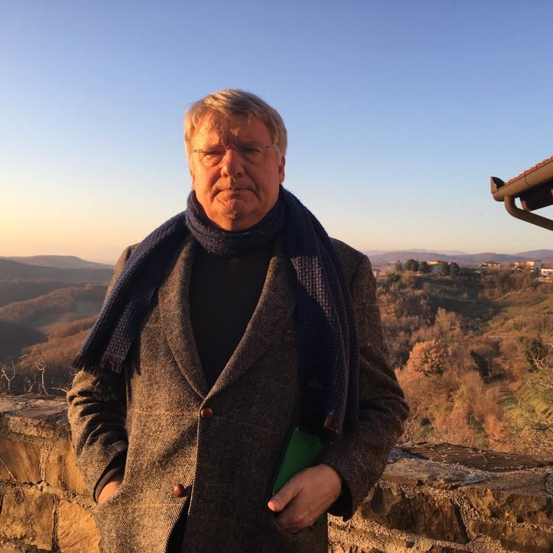 Poeti e narratori del grande stile nei puntuali saggi di Bertoni